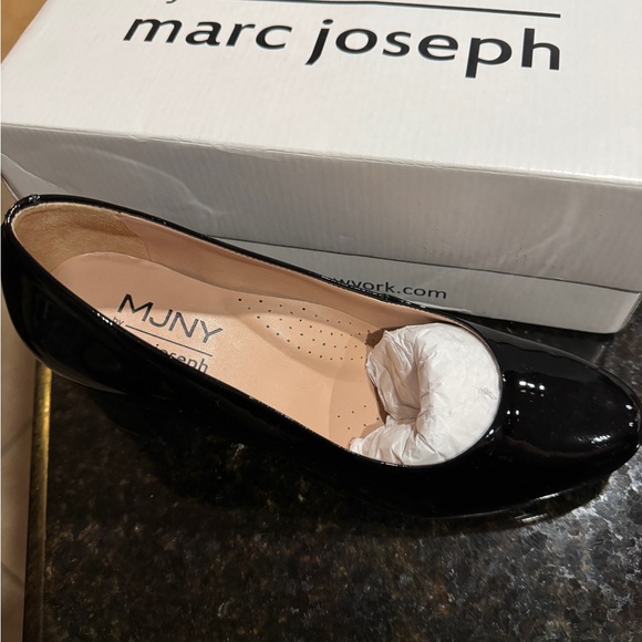 Marc Joseph Glossy Black Flats - Picture 1 of 7